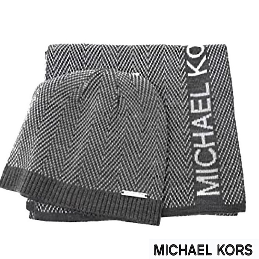 NWT Michael Kors Metallic Scarf & Hat Set